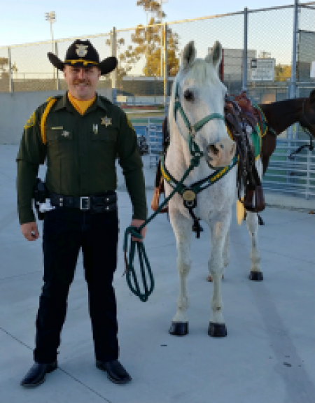 Drug Walk 2018 Dep. A. Deedrick with a horse